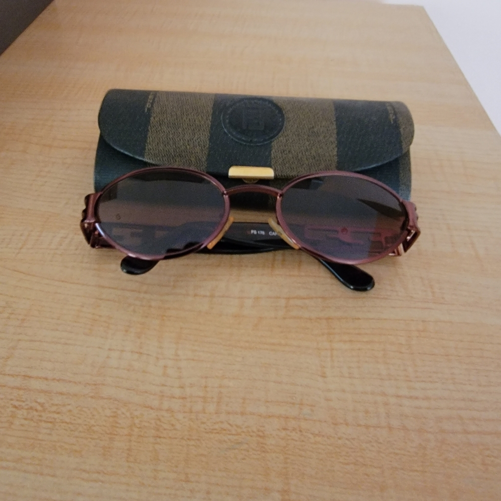 Fendi sunglasses Authentic